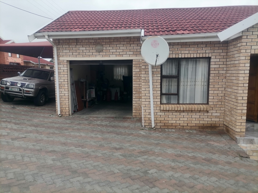 3 Bedroom Property for Sale in Zwelitsha Eastern Cape